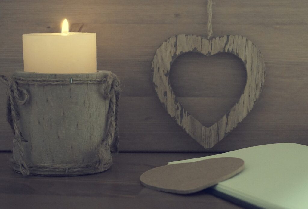 heart, candle, wooden-1280525.jpg