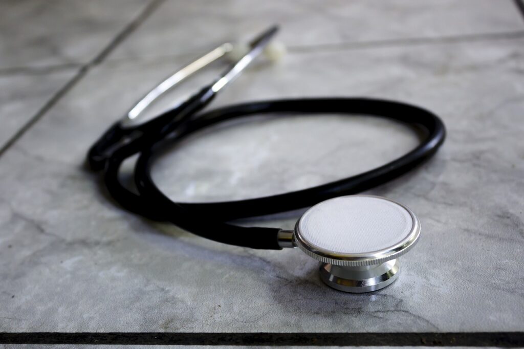 doctor, health, stethoscope-3264979.jpg